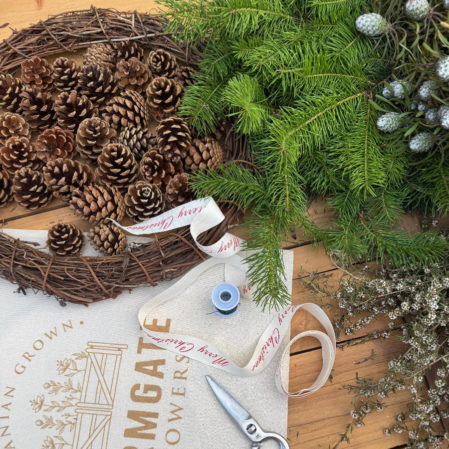 DIY NATURAL CHRISTMAS WREATH KIT