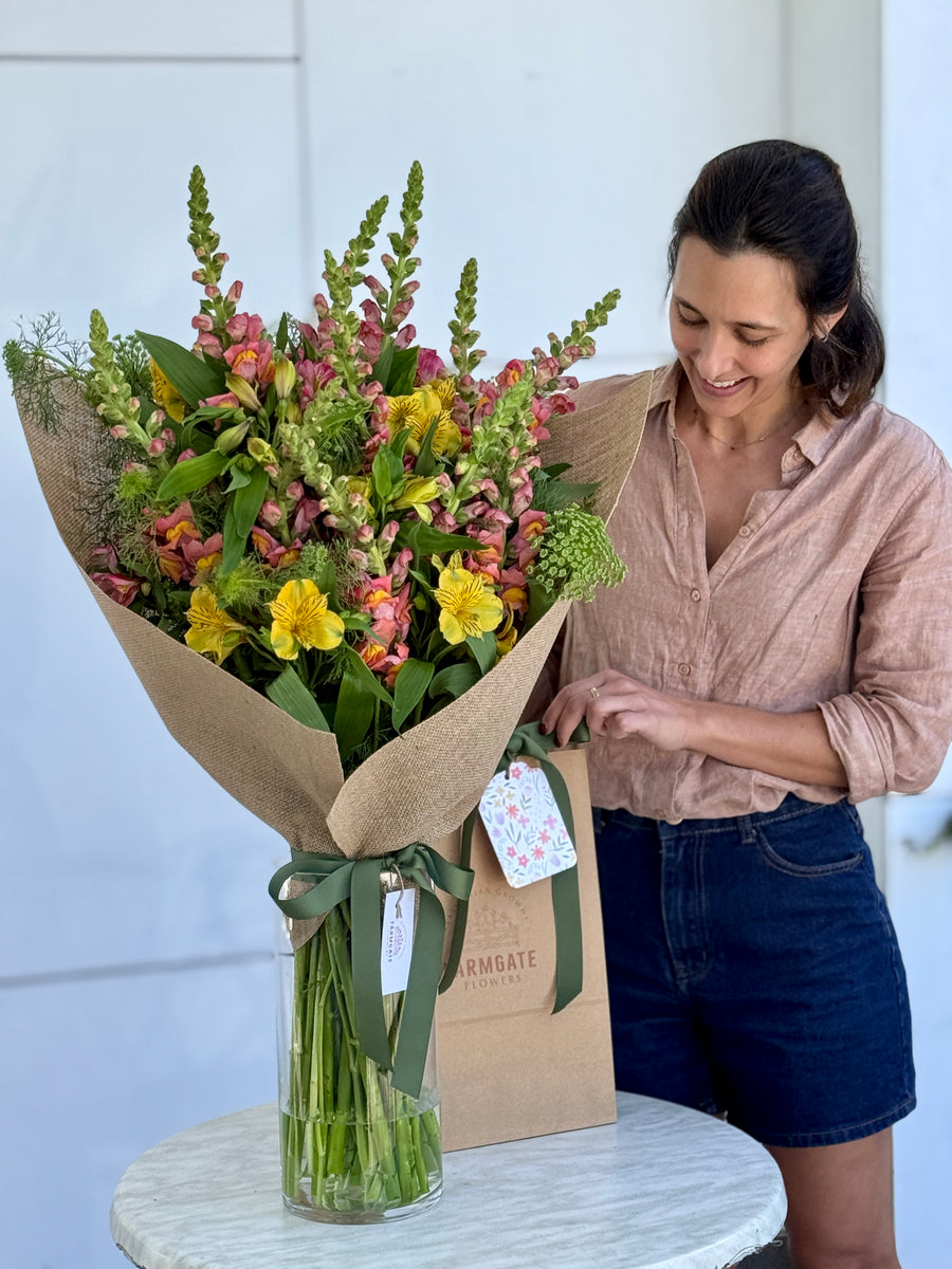 Gift Seasonal Mix + Vase (No lilies)